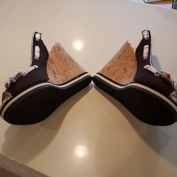 COACH wedges twirling cotton twill color: chestnut - Picture 4 of 6